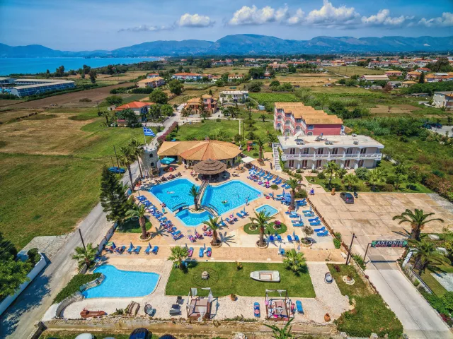 Hotellikuva Antonis Apartments Pool Bar - numero 1 / 53