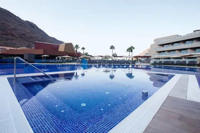 Hotellikuva Radisson Blu Resort & Spa, Gran Canaria Mogan - numero 1 / 10