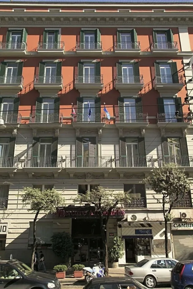 Hotellikuva Mercure Napoli Centro Angioino - numero 1 / 10