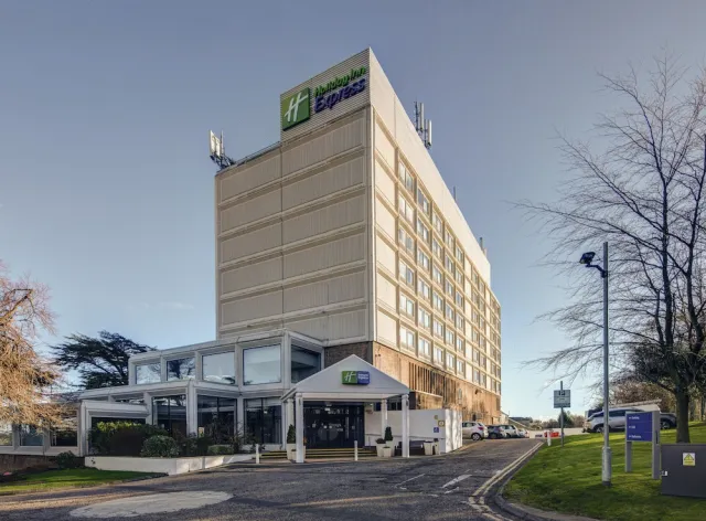 Hotellikuva Holiday Inn Express Edinburgh City West, an IHG Hotel - numero 1 / 46