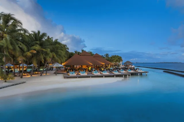 Hotellikuva Kurumba Maldives - numero 1 / 100