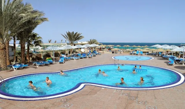 Hotellikuva Empire Beach Resort - numero 1 / 45