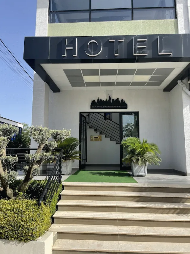 Hotellikuva Hotel New York Kamez - numero 1 / 61