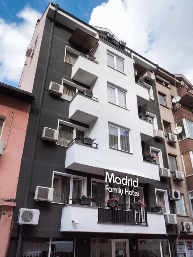 Hotellikuva Family Hotel Madrid - numero 1 / 51