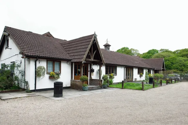 Hotellikuva Little Foxes Hotel & Gatwick Airport Parking - numero 1 / 47