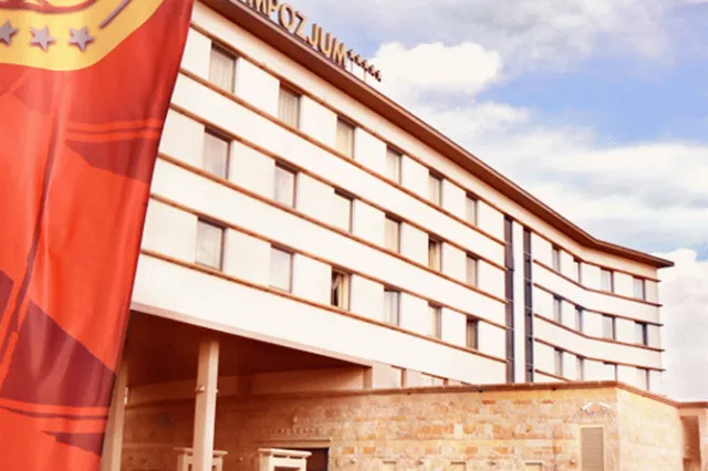 Hotellikuva Sympozjum - numero 1 / 5