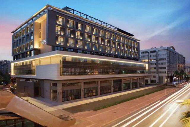 Hotellikuva DoubleTree by Hilton Antalya City Centre - numero 1 / 20