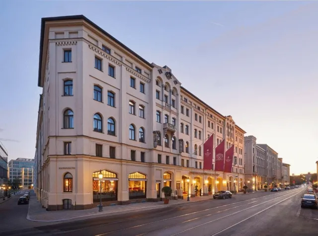 Hotellikuva Hotel Vier Jahreszeiten Kempinski - numero 1 / 12